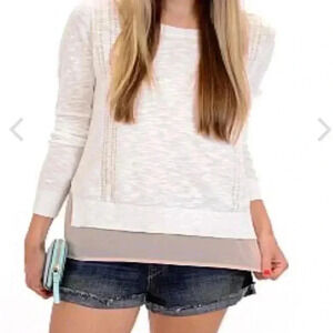 Skies Are Blue Cream 3/4 Sleeve Boxy Sweatshirt